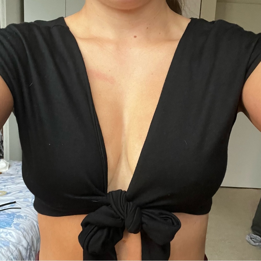 Black Tie Crop Top